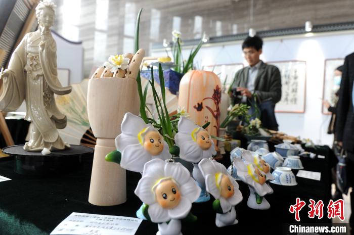 期間，主辦方還舉辦水仙花文創(chuàng)作品展示?！埥鸫?攝