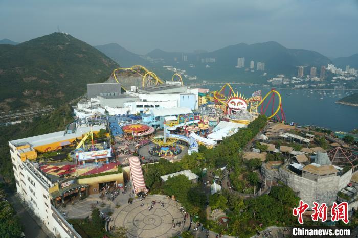 圖為海洋公園的山上園區(qū)，這里將實(shí)行景點(diǎn)收費(fèi)模式?！垷?攝