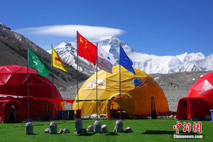 探訪海拔5200米的珠峰北坡登山大本營(yíng)