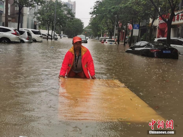 【圖刊】有你們，“河南一定中”