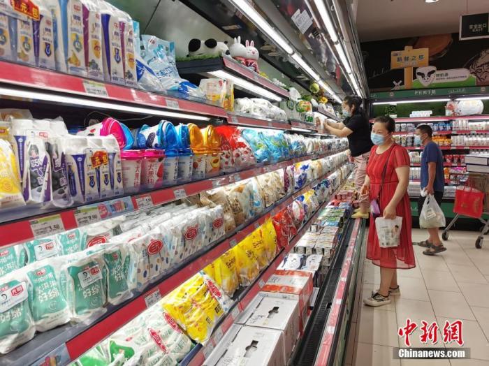 資料圖：疫情期間鄭州物資充足。 <a target='_blank' href='http://www.chinanews.com/'>中新社</a>記者 韓章云 攝 　