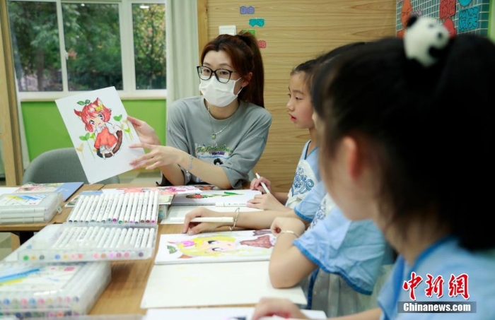 上海學校課后服務“升級” 推出多項舉措落實“雙減”政策