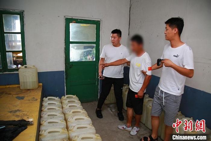 吉林延邊警方破獲重大非法經營、生產銷售偽劣成品油案