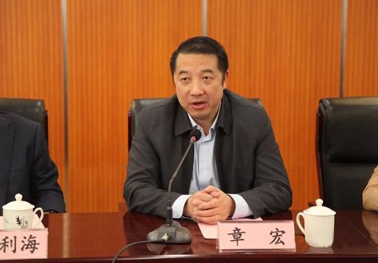 南京商業(yè)學校舉行“大運河文化進校園示范學?！笔谂苾x式
