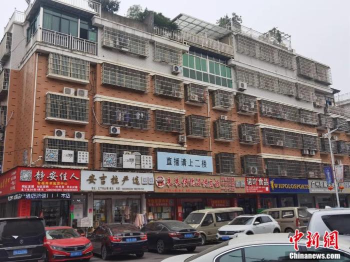 江北下朱村街景。周孫榆 攝