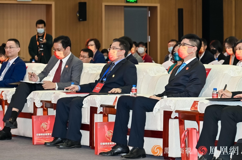 牛一兵、王衍詩(shī)、謝登科、徐威出席2021中國(guó)網(wǎng)絡(luò)媒體論壇大灣區(qū)峰會(huì)