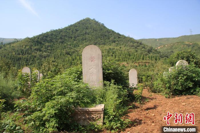 世傳為漢文帝霸陵的“鳳凰嘴”?！￡兾魇】脊叛芯吭汗﹫D