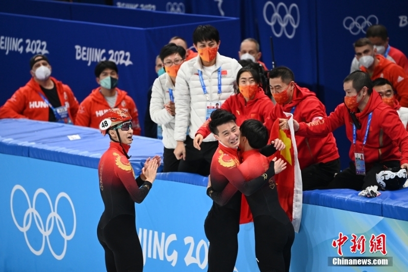 短道速滑男子1000米：任子威、李文龍包攬金銀牌