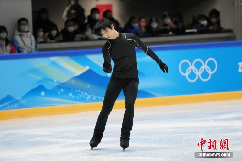 日本花滑名將羽生結弦亮相首都體育館