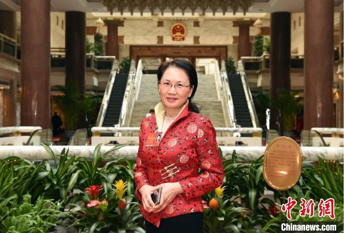 外賣小哥有單位嗎？全國人大代表建議完善“小哥們”權益保護