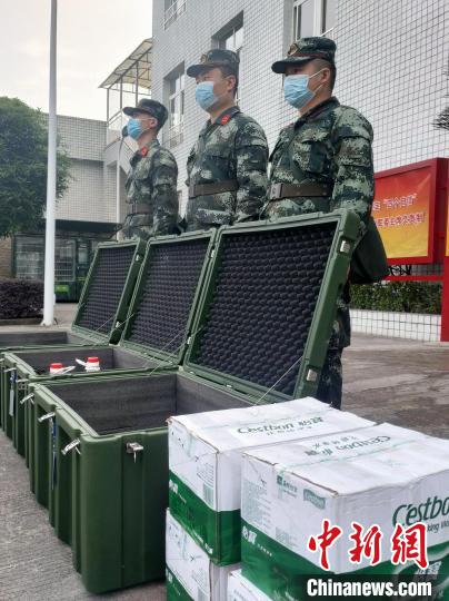 武警宜賓支隊(duì)興文中隊(duì)第一時(shí)間做好救援準(zhǔn)備?！∥渚速e支隊(duì)興文中隊(duì)供圖