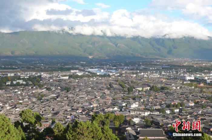 麗江古城遠景。程惠敏 攝 圖片來源：CTPphoto