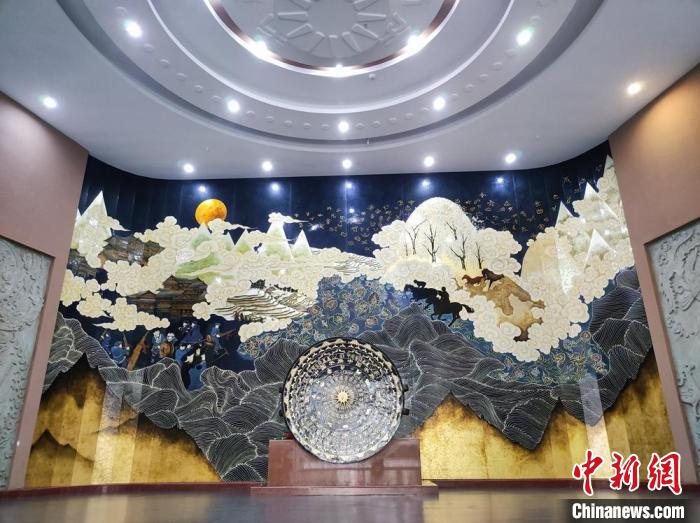 圖為貴州水族文化博物館展廳?！⒚懒?攝
