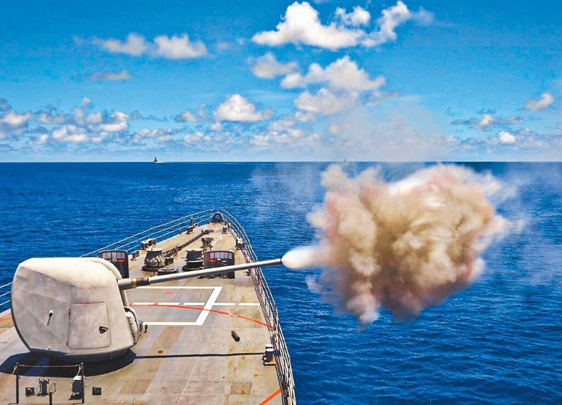 美國宣布對臺灣出售海軍艦艇備用零件、船艦系統(tǒng)備用零件及相關(guān)設(shè)備，總價約1.2億美元，圖為艦砲實彈射擊。（摘自中華民國海軍艦隊臉書） 圖片來源：臺灣“中時新聞網(wǎng)”.jpg