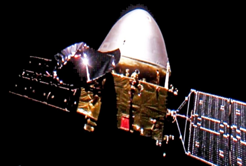 2020年10月1日，天問(wèn)一號(hào)在宇宙深空中的飛行照片首次曝光。（圖源：中國(guó)航天科工）