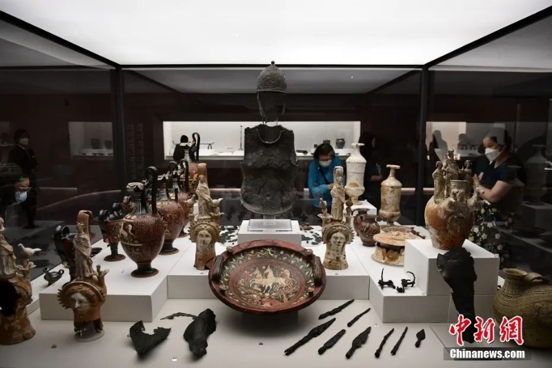 資料圖：“意大利之源——古羅馬文明展”亮相中國國家博物館，展出來自意大利全國26家國家級博物館的308套共503件珍貴文物。<a target='_blank' href='/'>中新社</a>記者 田雨昊 攝