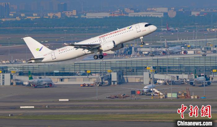 資料圖：中國(guó)商飛C919大飛機(jī)。　徐炳南 攝