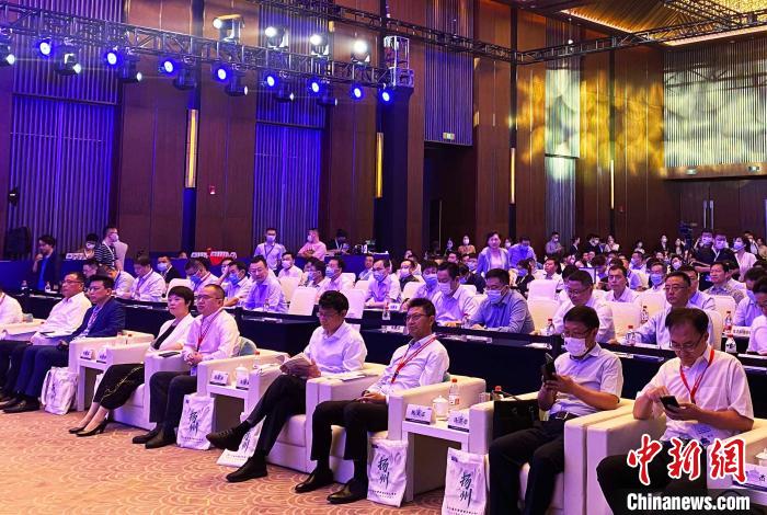 300多位創(chuàng)投界大咖齊聚瘦西湖畔，共話資本賦能?！〈藜衙?攝