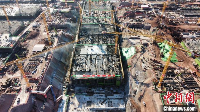 圖為重慶東站施工現(xiàn)場。(無人機(jī)圖片) 張旭 攝