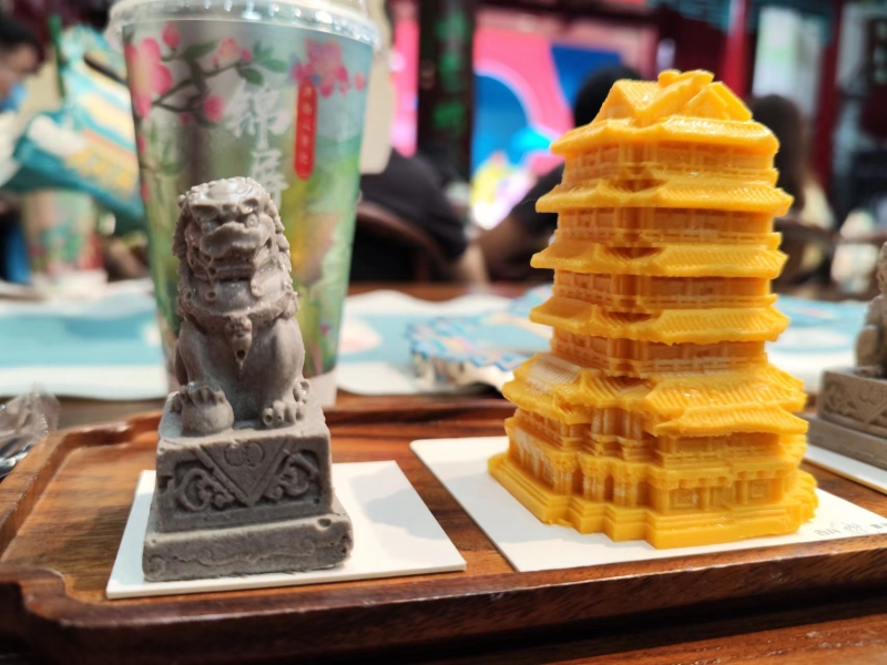 圖為南豐戲樓中的文創(chuàng)茶點(diǎn)。劉星晨攝