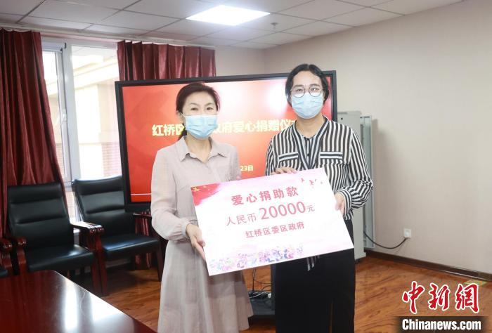 全城守護(hù)的新疆女孩傳來(lái)錄取喜報(bào)：“天津是我的第二故鄉(xiāng)”