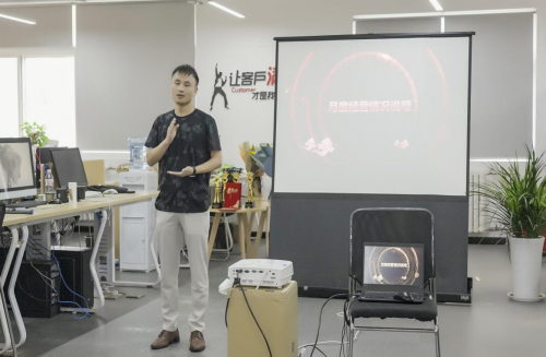 西安中領(lǐng)開展企業(yè)文化日活動(dòng)，慶?？缇充N售業(yè)績(jī)逐年上升