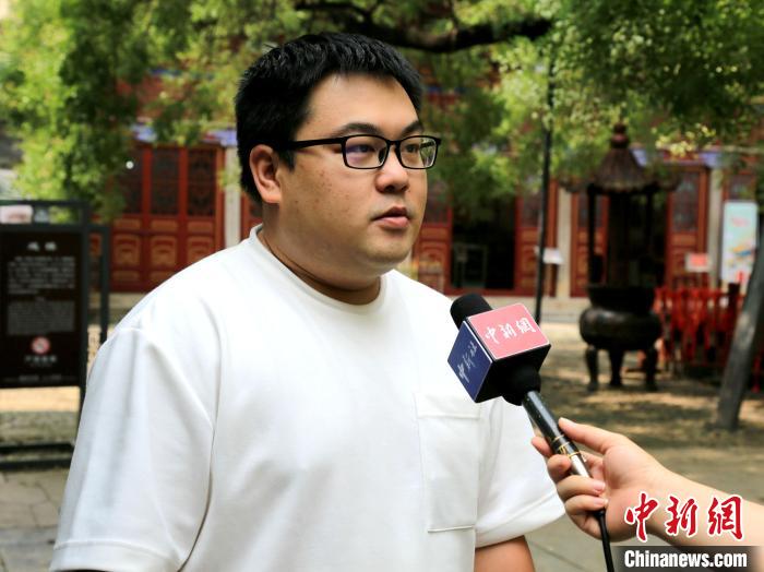 臺(tái)灣青年、清華大學(xué)建筑學(xué)院在讀博士生周宏宇接受<a target='_blank' href='/' >中新網(wǎng)</a>采訪?！⊥跣戮?攝