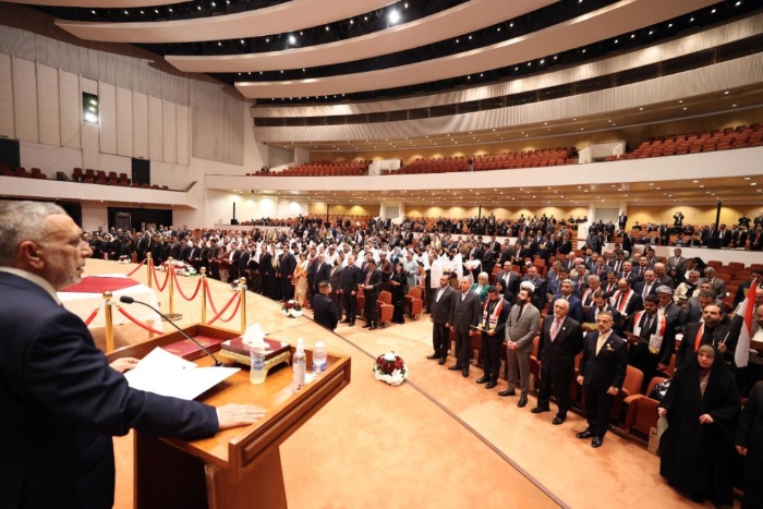 1月9日，議員在伊拉克首都巴格達(dá)出席新一屆國民議會首次會議。新華社發(fā)(伊拉克國民議會供圖)