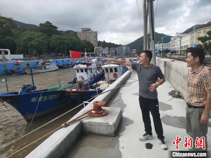 寧波象山，漁船靠港避風(fēng)。　爵溪街道 供圖