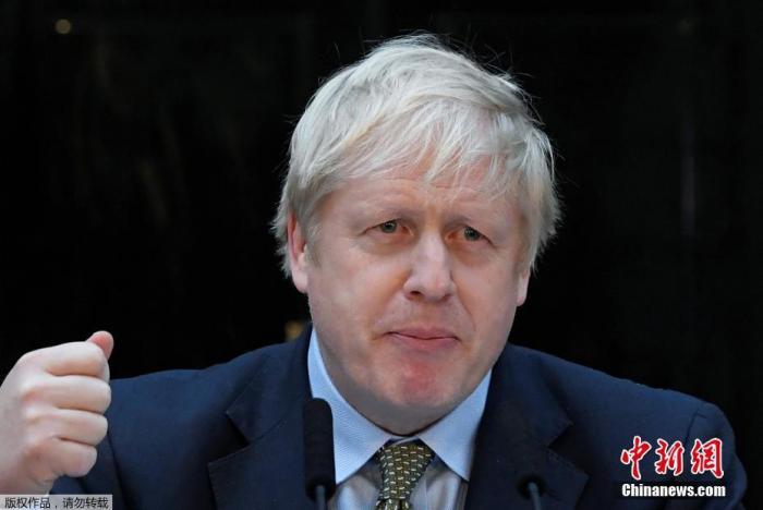 英國首相鮑里斯·約翰遜在唐寧街10號首相府發(fā)表演講。
