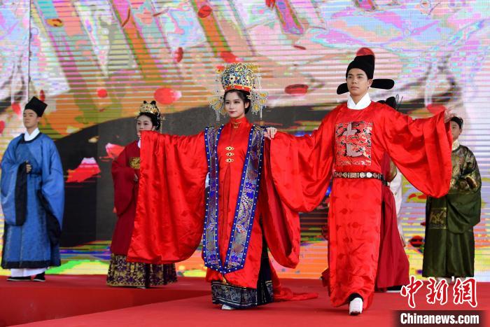 2022閩臺匠人匠心交流活動在福州舉行?！蚊?攝