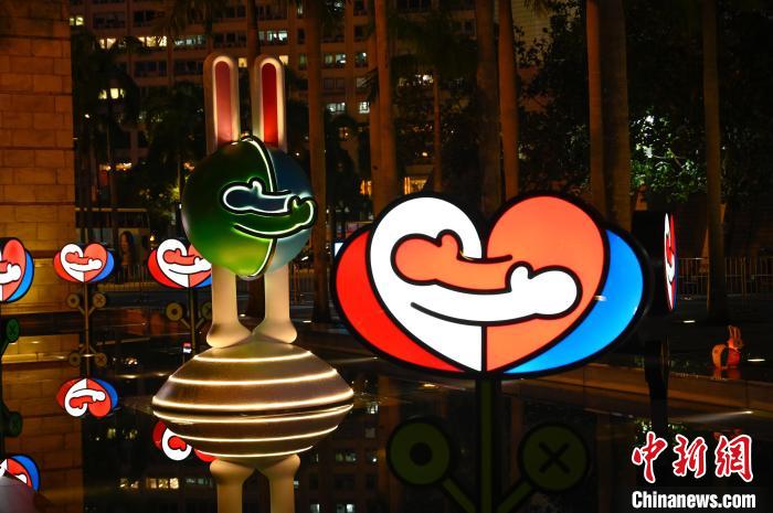 香港特區(qū)政府康樂及文化事務署將于7日至12日舉辦中秋彩燈展?！≌侣劸W(wǎng) 攝