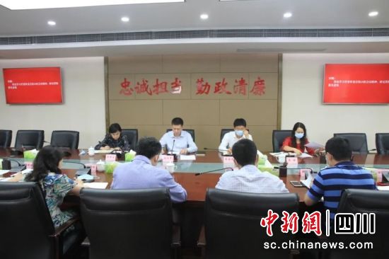 及時召開黨組(擴大)會議部署財政推進抗震救災(zāi)工作。四川省財政廳 供圖