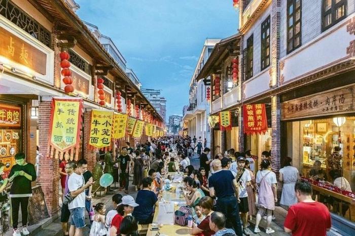 古城長(zhǎng)桌宴。圖片來(lái)源：臺(tái)灣《聯(lián)合報(bào)》