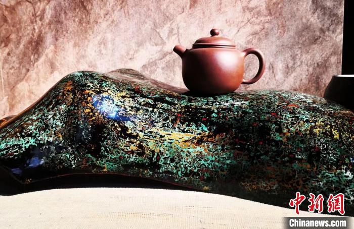 謝立雄制作的漆器?！∈茉L者供圖