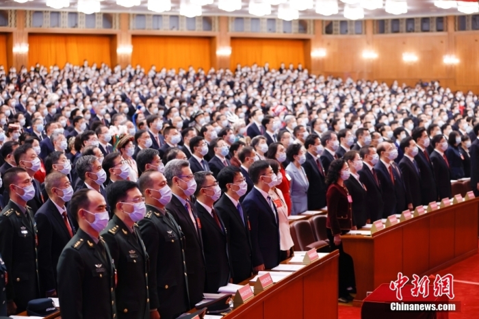 10月16日，中國(guó)共產(chǎn)黨第二十次全國(guó)代表大會(huì)在北京人民大會(huì)堂隆重開(kāi)幕。 <a target='_blank' href='/'>中新社</a>記者 盛佳鵬 攝