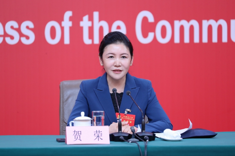 最高人民法院黨組副書記、分管日常工作的副院長、一級大法官賀榮。（圖源：新華社）