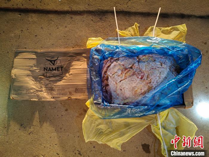 廣東海警查獲的走私凍品。　廣東海警局 供圖