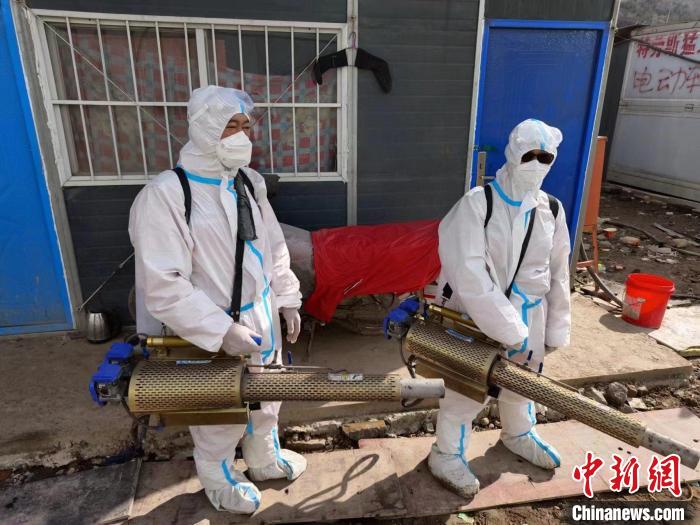 李曉艷希望通過志愿者工作，言傳身教，成為孩子們的榜樣。　李曉艷提供