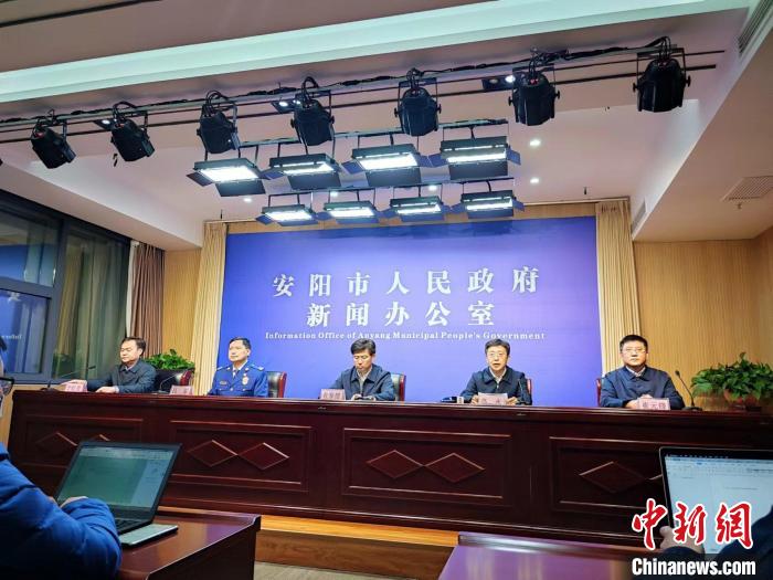 圖為新聞發(fā)布會現(xiàn)場。　王宇 攝
