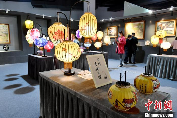 臺(tái)灣燈籠展場(chǎng)。　呂明 攝