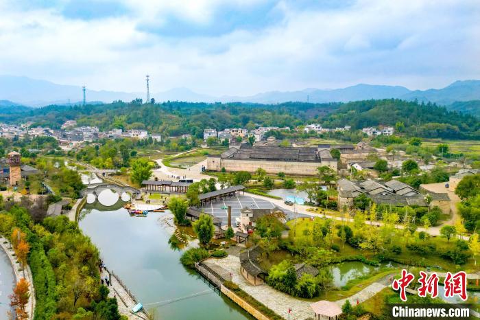 航拍江西龍南關西圍。(資料圖) 葉波 攝