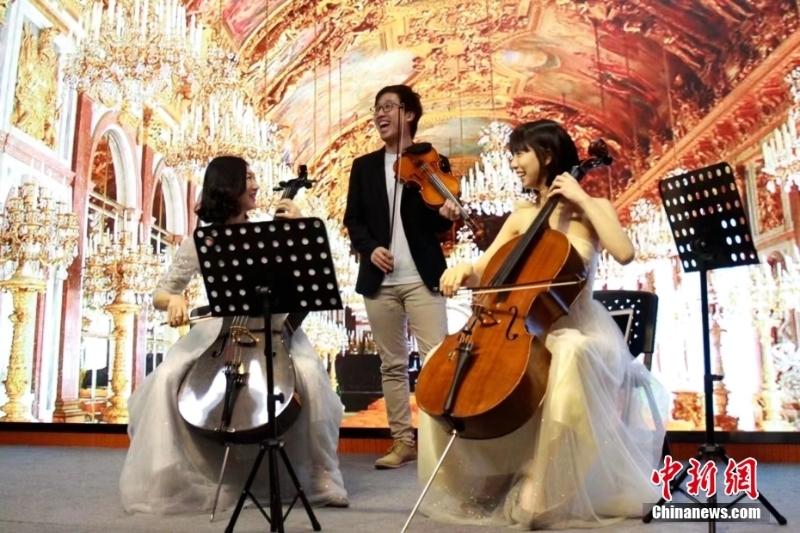 資料圖為林楚蕓（右）受邀演出。 <a target='_blank' href='/'>中新社</a>發(fā) 受訪者供圖