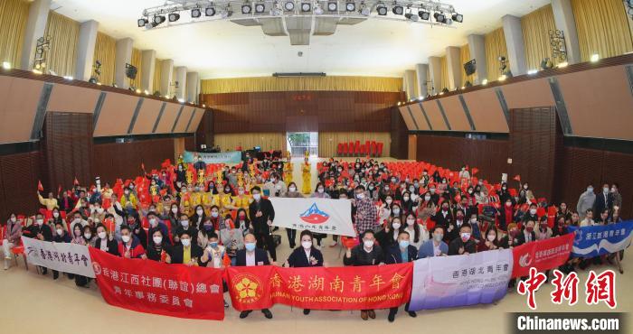 參與嘉年華的10家青年社團(tuán)“全家?！??！∠愀酆锨嗄陼﹫D