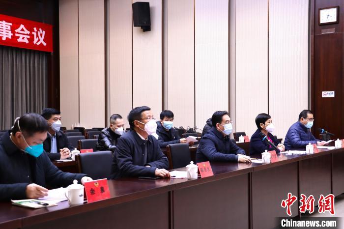 寧德市海外聯(lián)誼會二屆六次常務理事會議現(xiàn)場。　葉茂 攝