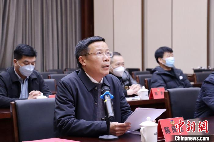 寧德市委統(tǒng)戰(zhàn)部副部長、僑辦主任、市海聯(lián)會常務副會長陳良生講話?！∪~茂 攝