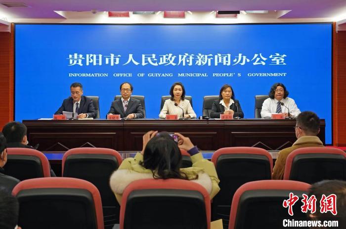 圖為新聞發(fā)布會現(xiàn)場?！×哄吩?攝