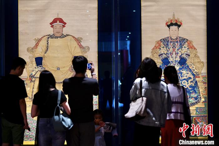 資料圖：圖為市民參觀香港故宮文化博物館舉辦的展覽。 <a target='_blank' href='/'>中新社</a>記者 李志華 攝