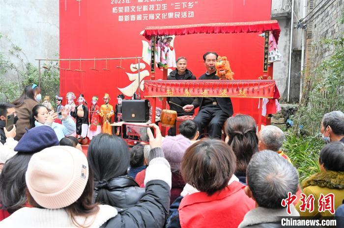 柘榮布袋戲。　 周桂婷 攝
