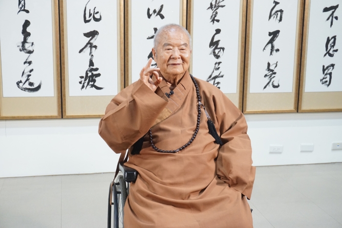 佛光山星雲(yún)大師，2016年7月底公開出席一筆字書畫展。（資料照／柯宗緯攝）